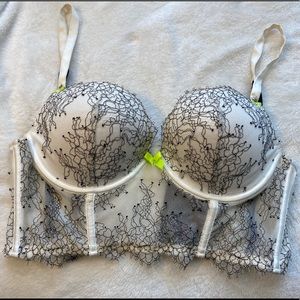 Victoria’s Secret bra